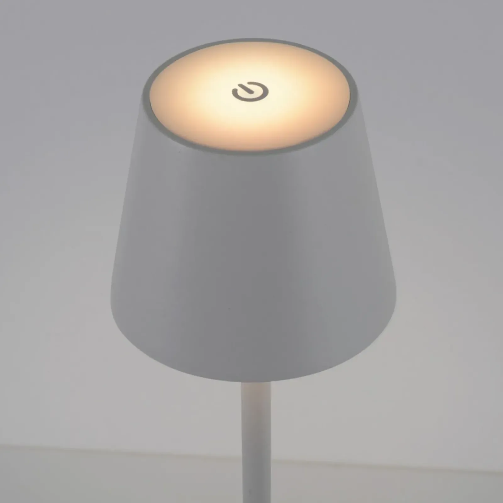 Sklep Kaja Biała, ledowa lampka na szafkę nocną 19250-16 EURIA | Kaja Oświetlenie* Lampki Biurkowe|Lampy Led