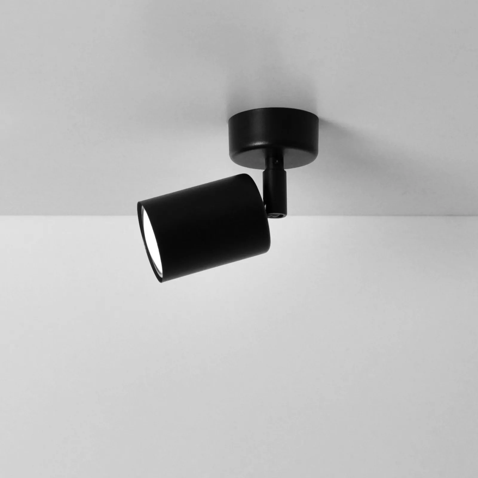Sklep Kaja Czarna lampa ścienna w kształcie tuby K-4408 MONTI | Kaja Oświetlenie* Kinkiety Z Regulacją Ustawienia