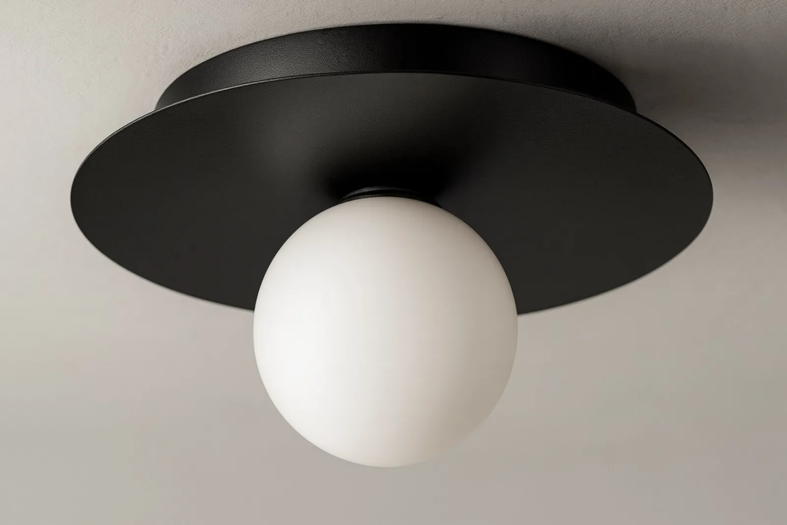 Sklep Kaja Czarna lampa sufitowa z białym kloszem ⌀10 cm K-5438 z serii ROBIN* Plafony Klasyczne|Plafony