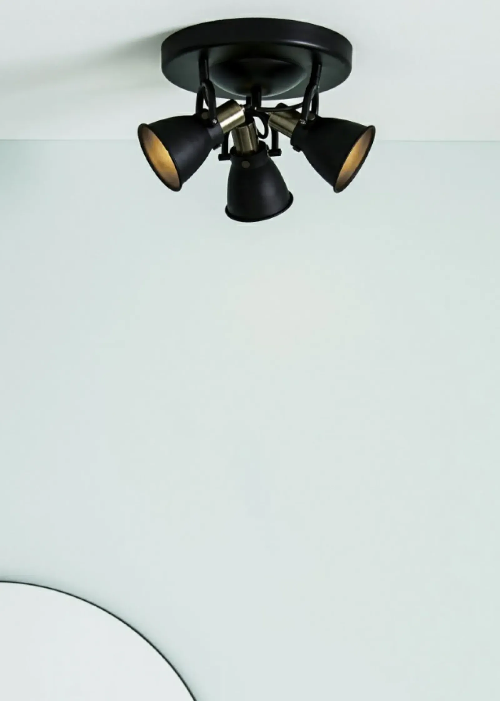 Sklep Kaja Czarna lampa sufitowa z klasycznymi kloszami 107854 | Kaja Oświetlenie Fashion