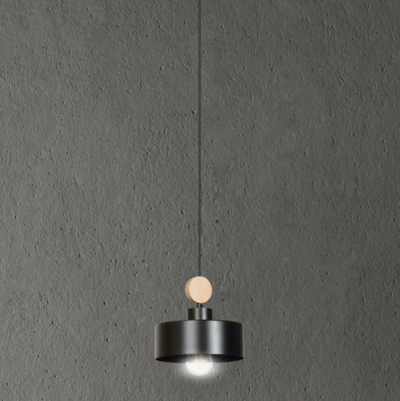 Sklep Kaja Czarna lampa wisząca z drewnianym elementem 582/1 | Kaja Oświetlenie czarny Clearance
