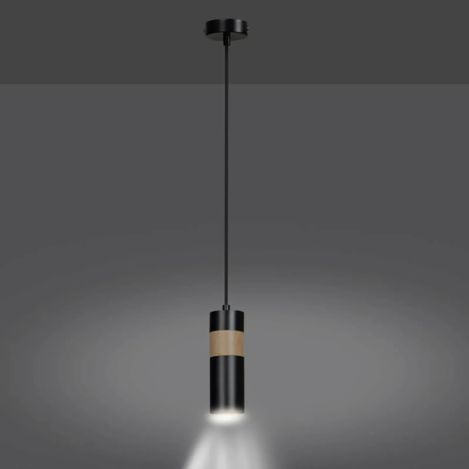 Sklep Kaja Czarna lampa wisząca z drewnianym elementem 732/1 z serii AKA Discount
