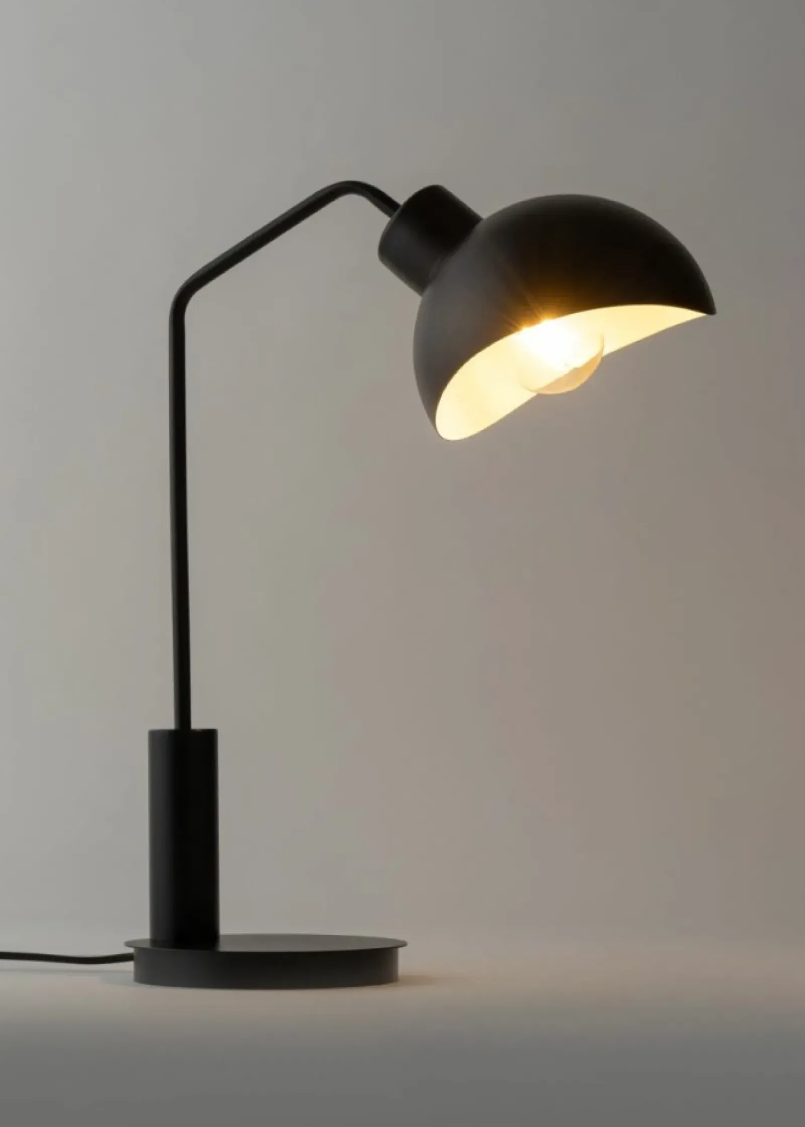 Sklep Kaja Designerska, metalowa lampka biurkowa SIG 50326 z serii ROY CZ/B* Lampki Biurkowe