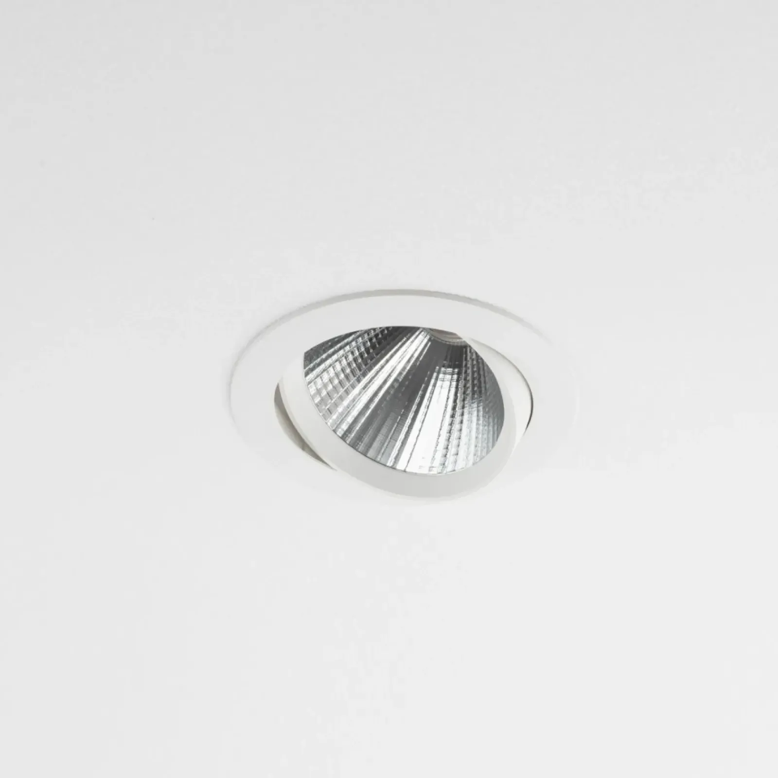 Sklep Kaja Duże oczko podtynkowe LED 15W 3000K ⌀14cm 10555 EGINA LED | Kaja* Lampy Led|Oprawy Podtynkowe