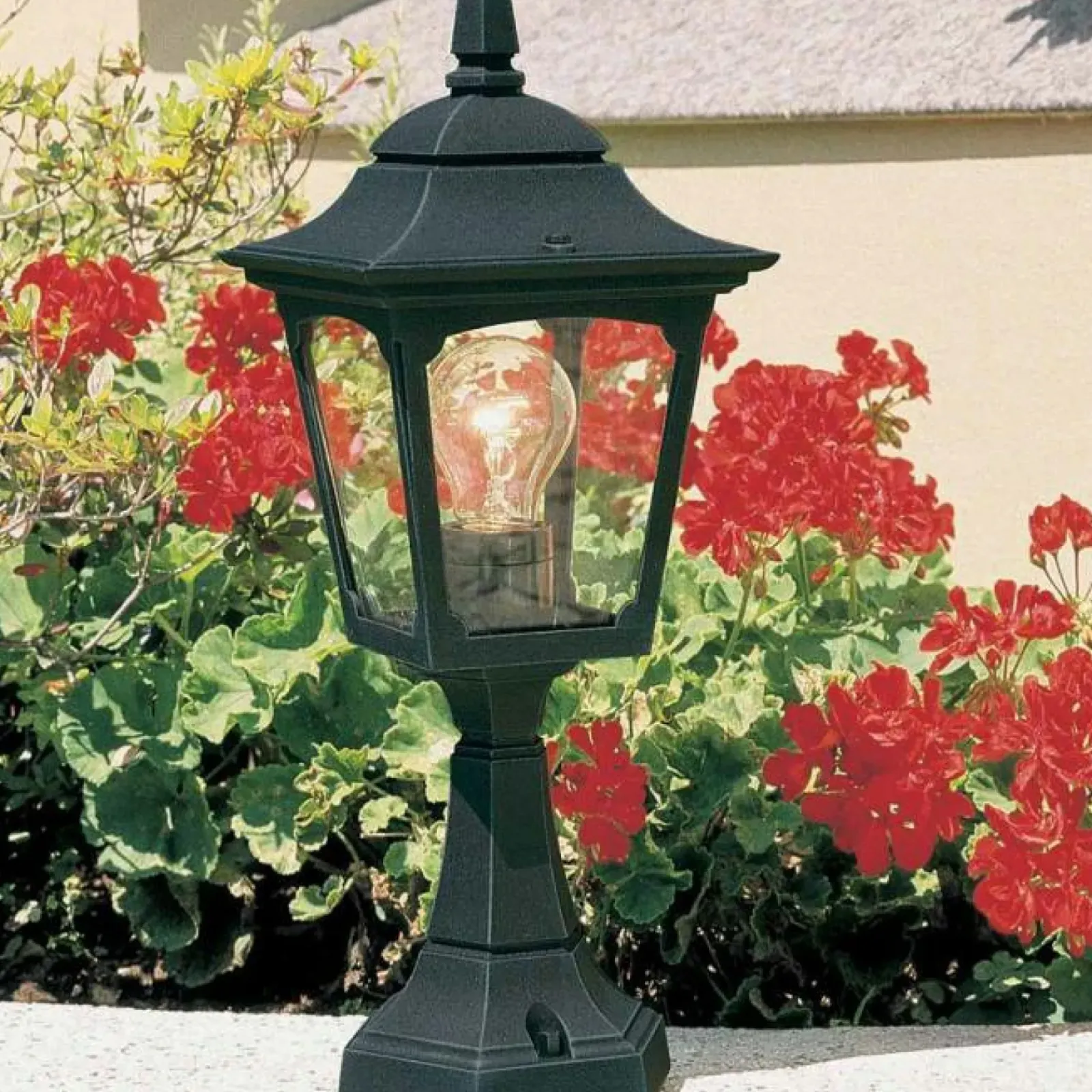 Sklep Kaja Lampa cokołowa, oświetlenie ogrodu CPM4-BLACK z serii CHAPEL MINI* Lampy Ogrodowe Stojące