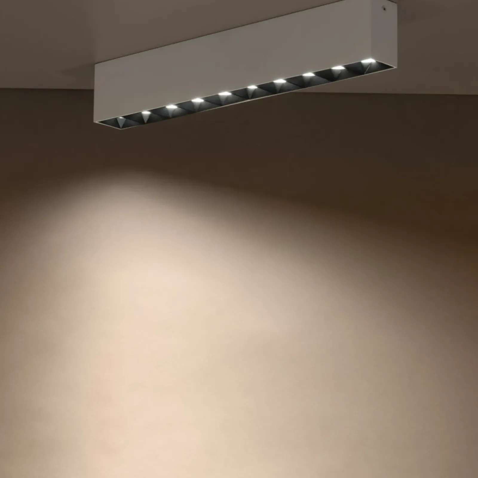 Sklep Kaja Liniowa lampa z ciepłą barwą LED 38,5cm 36° 3000K 10050 MIDI LED* Lampy Led