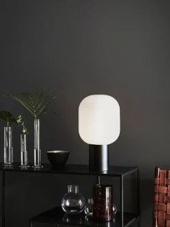 Sklep Kaja Niebanalna lampka nocna z białym kloszem 107482 | Kaja Oświetlenie* Nowoczesne Lampki Stołowe