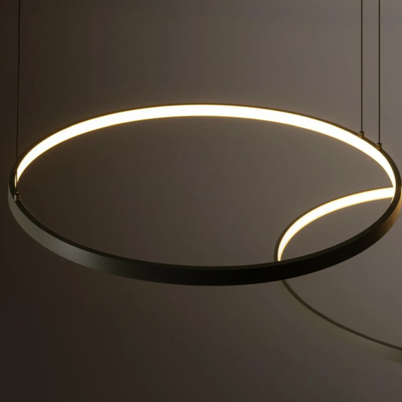 Sklep Kaja Okazała, oliwkowa lampa wisząca, koła LED 11398 CIRCOLO LED | Kaja Best Sale