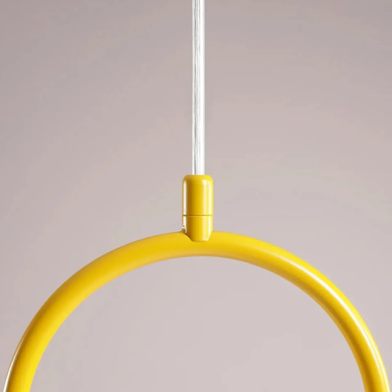 Sklep Kaja Ozdobna, żółta lampa wisząca z białą kulą 1086G14 z serii RIVA | Kaja Zadzwońporabattel.783200183(8-16)/mailsklep@kaja.com.pl Best Sale