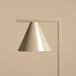 Sklep Kaja Stylowa, beżowa lampka biurkowa w stylu modern 1108B17 z serii FORM* Lampki Biurkowe