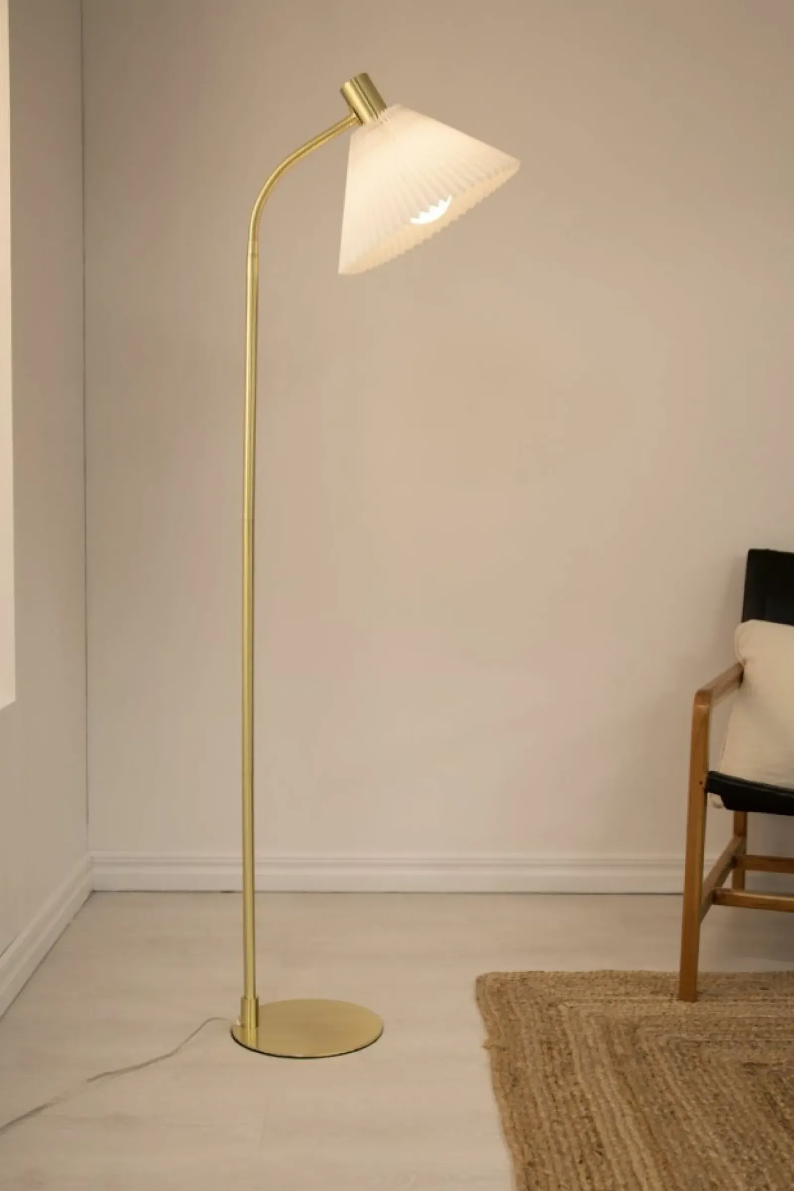 Sklep Kaja Stylowa lampa stojąca w kolorze antycznego złota 108569 z serii MIRA* Lampy Podłogowe Z Abażurem