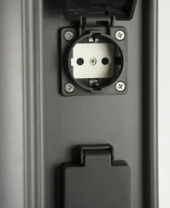 Sklep Kaja Słupek oświetleniowy z gniazdami elektrycznymi EL3113 z serii ELBORN | Kaja Oświ* Lampy Ogrodowe Stojące