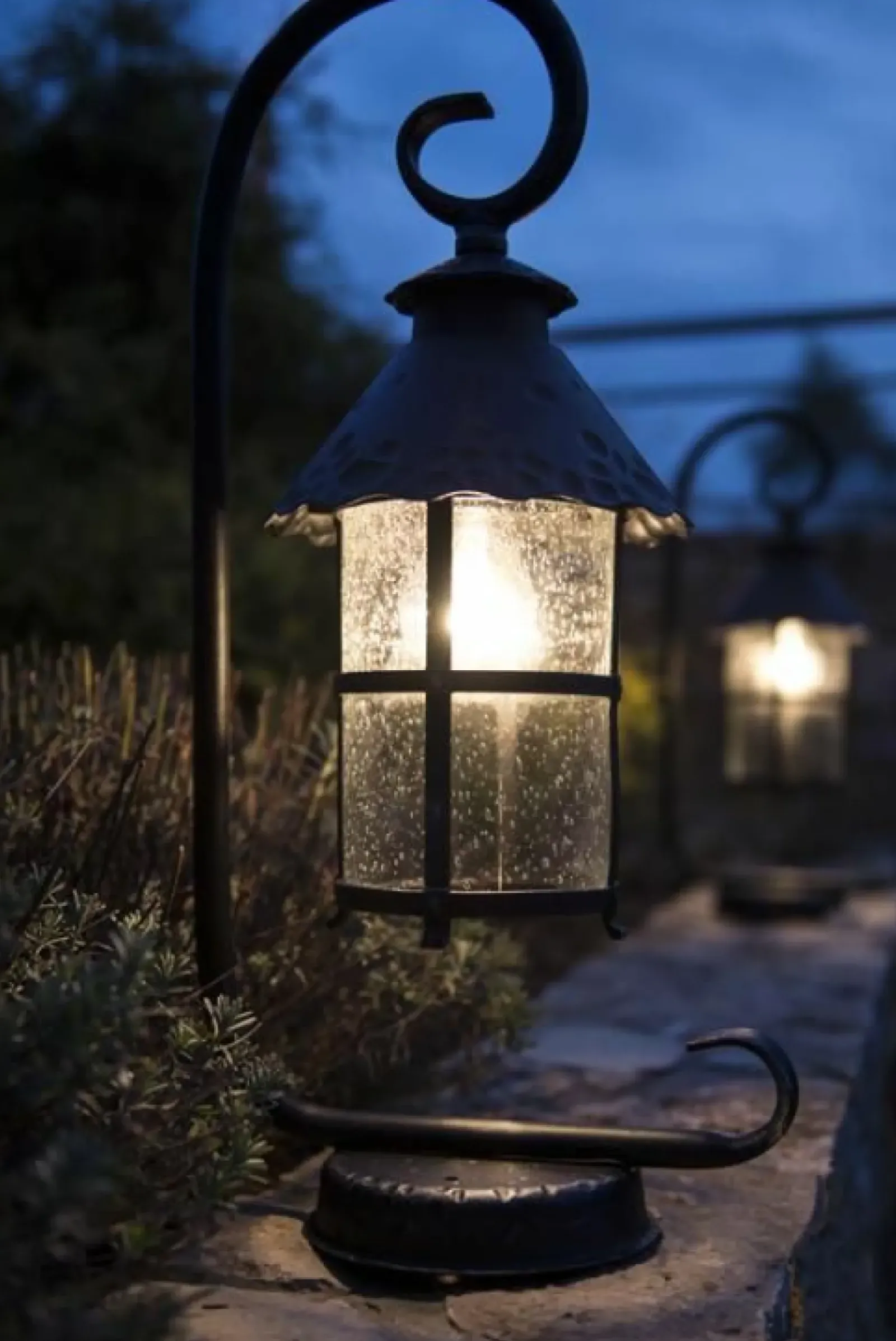 Sklep Kaja Unikalna lampa, kinkiet elewacyjny, ozdobny K 3012/1/R z serii TOLEDO | Kaja Ośw* Kinkiety Ogrodowe