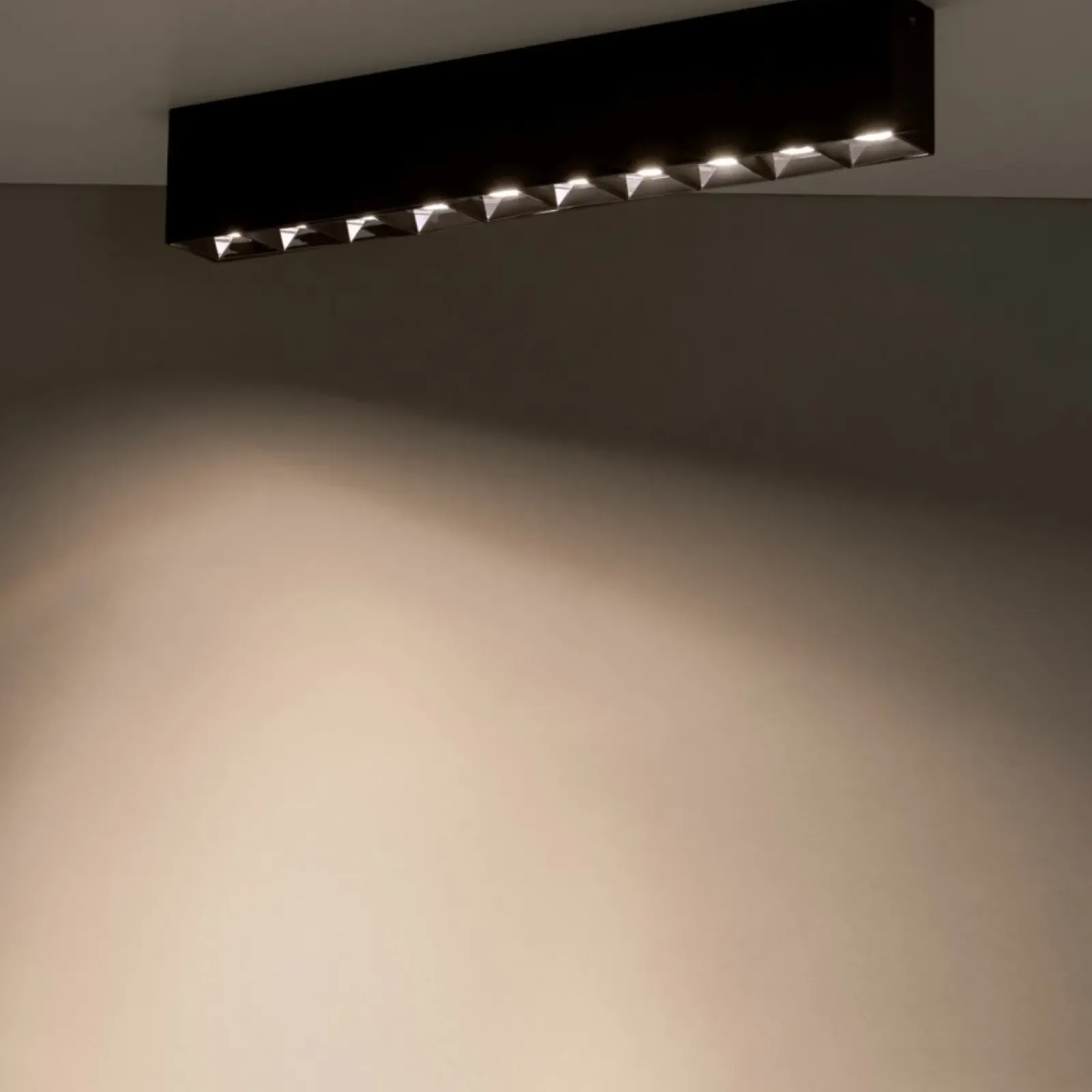 Sklep Kaja Wąska, długa lampa natynkowa 38,5cm 36° 3000K 10056 MIDI LED | Kaja* Lampy Led